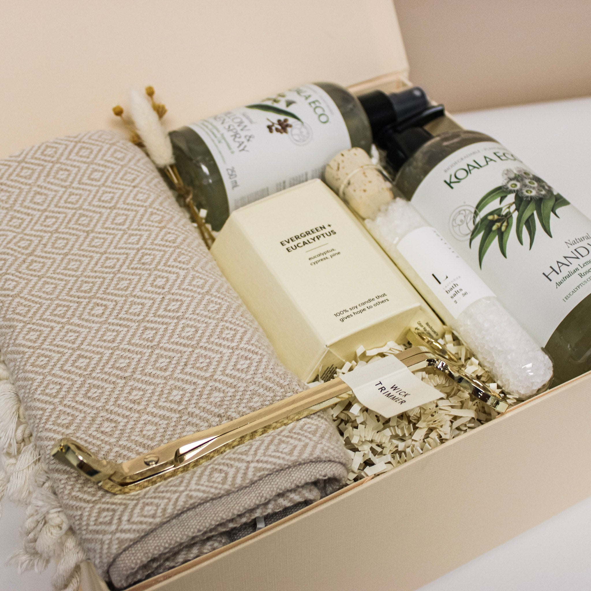home essentials gift box for closing gifts