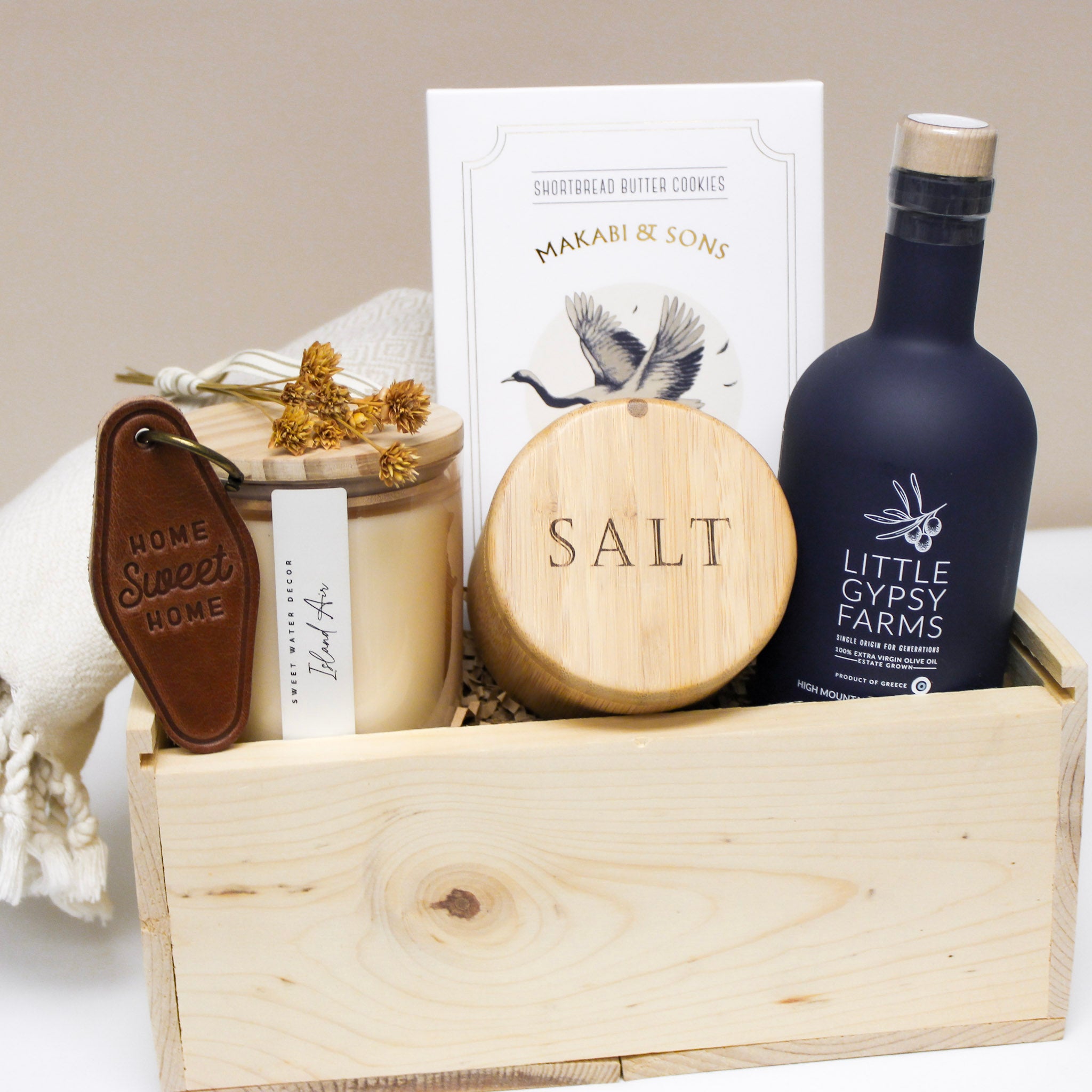 Luxury housewarming gift box