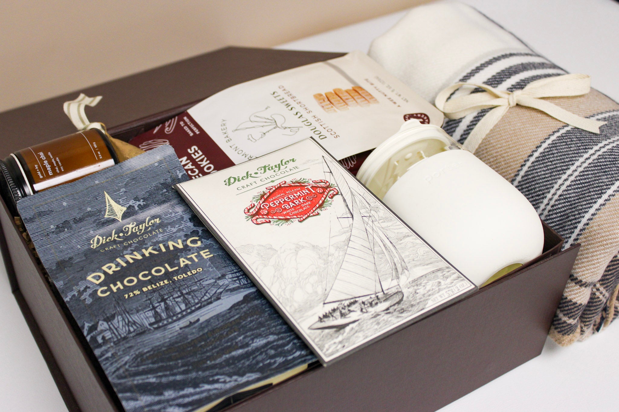 Holiday at Home Gift Box - MeaningFull Gift Lab